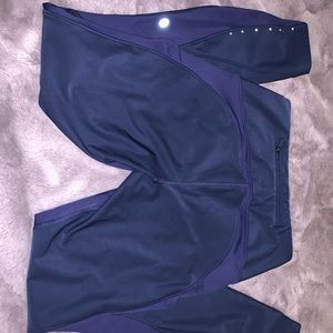 Lululemon waterproof fleece lined legging in navy